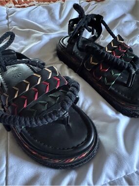 Farm Rio Black Rope Braided Sandals with Multicolor Accent, EUC, sz 9